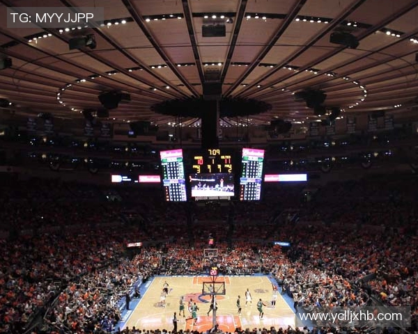 雄鹿队展现强大统治力，完胜对手